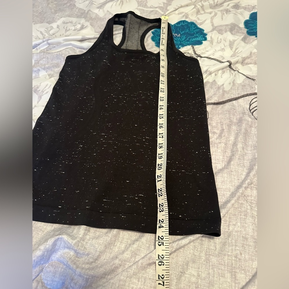 Lululemon Swiftly Tech Razorback Tank Top Women’s 4 Black Activewear - Picture 6 of 9